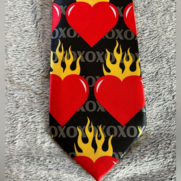 ♥️❤️‍🔥Flaming Heart Tie❤️‍🔥♥️ - Picture 3 of 5